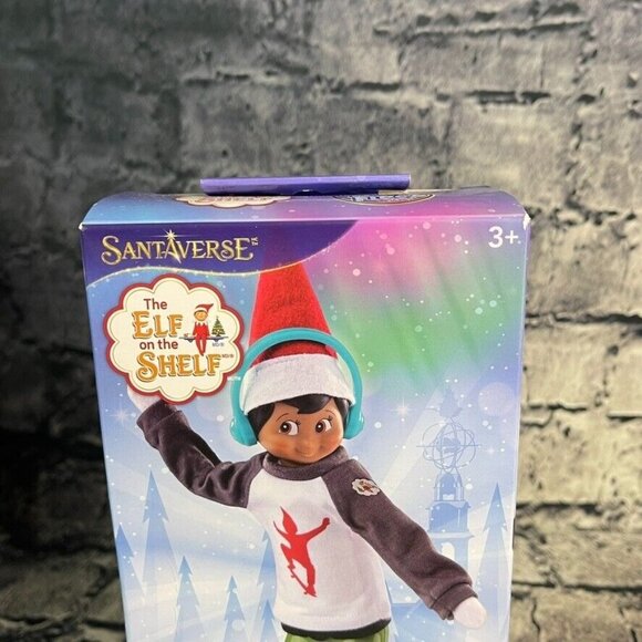 Elf on the Shelf Standing Gear Holly Jolly Skateboard Rider Santaverse MagiFreez - Picture 2 of 11
